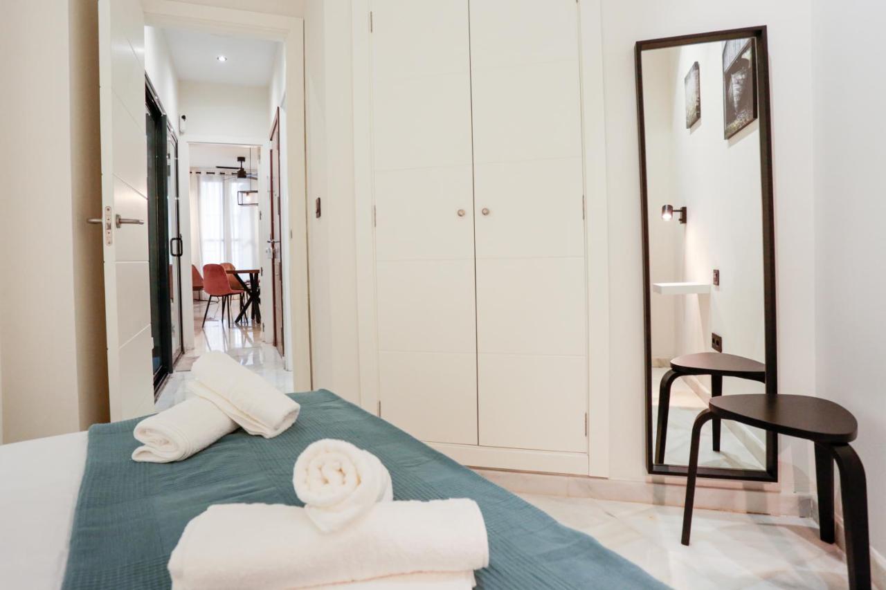 Monkeys Apartments Cervantes Seville Exterior photo