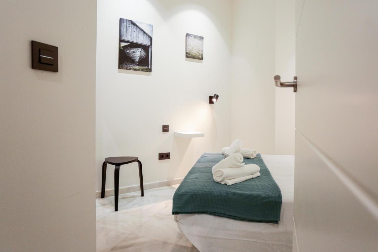 Monkeys Apartments Cervantes Seville Exterior photo
